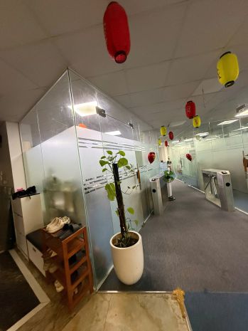 Cho thuê nhà mặt phố đền lừ, 220m² x 4 tầng, có thang máy, 6975666