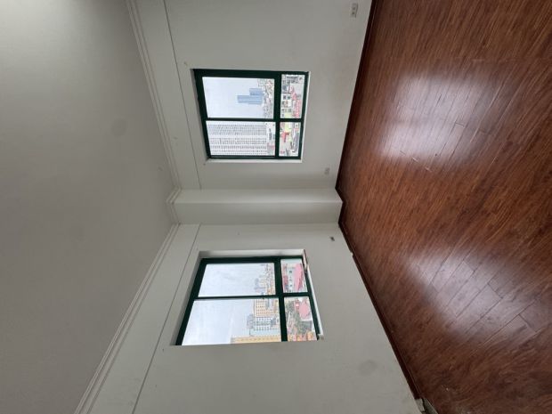 Căn hộ cc hàng hiếm-trung tâm cầu giấy  vài bước ra công 6975700