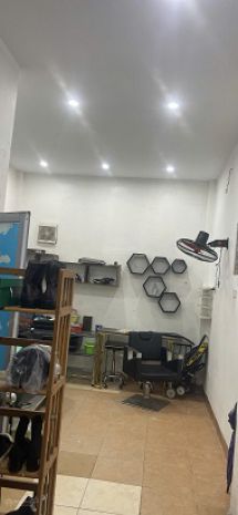 Chính chủ cho thuê cửa hàng kinh doanh tầng 1 + tầng 2  ngõ 6975707
