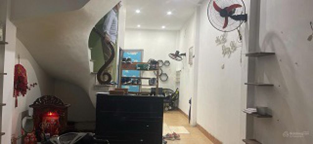 Chính chủ cho thuê cửa hàng kinh doanh tầng 1 + tầng 2  ngõ 6975710