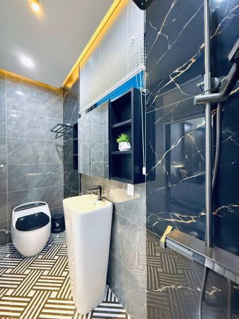 Siêu đẹp, bán nhà hồng tiến long biên, oto vào nhà,thang 6976088