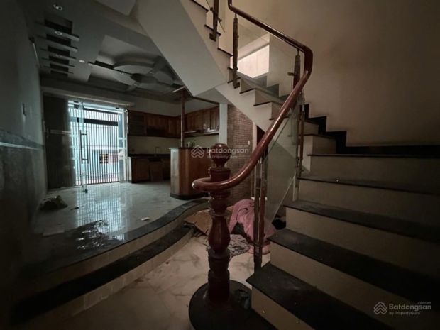 Bán nhà đẹp mặt tiền phạm thế hiển, quận 8 ngang 8x18m, 4 6976176