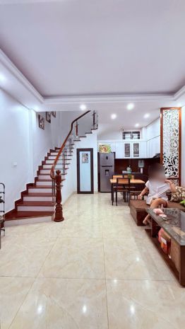 Bán nhà lạc long quân - tây hồ. 34m, 5tầng, mặt tiền 5,2m, 6976394