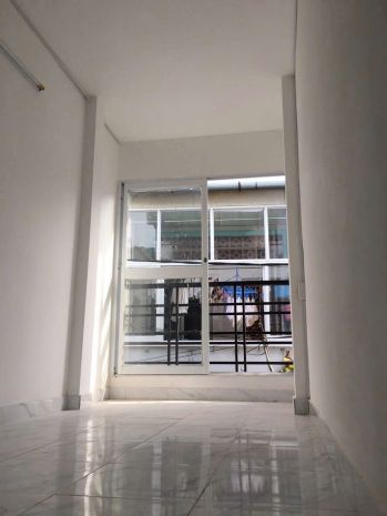 Bán nhà nhỏ sổ riêng  dtcn 6m² 23  2 tầng  kế mt an 6976872