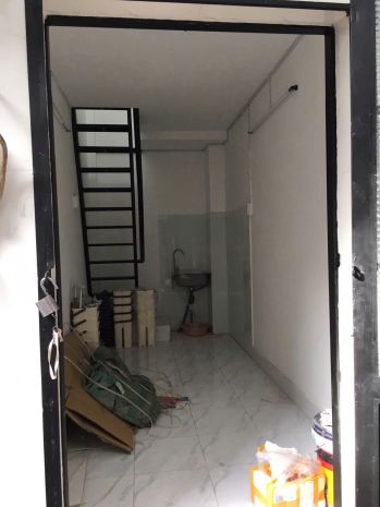 Bán nhà nhỏ sổ riêng  dtcn 6m² 23  2 tầng  kế mt an 6976874