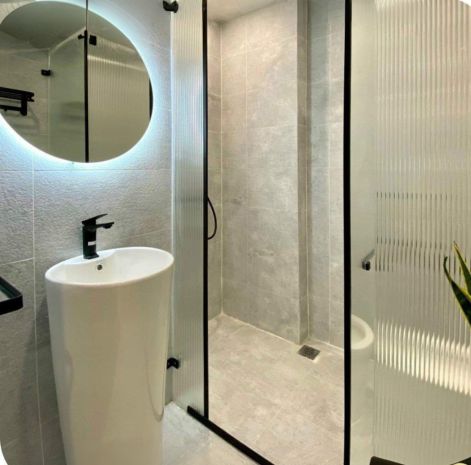 Nhà tôi cho thuê nhà mới, lô góc, 103m2_ 4t vỉa hè, lạc 6978471