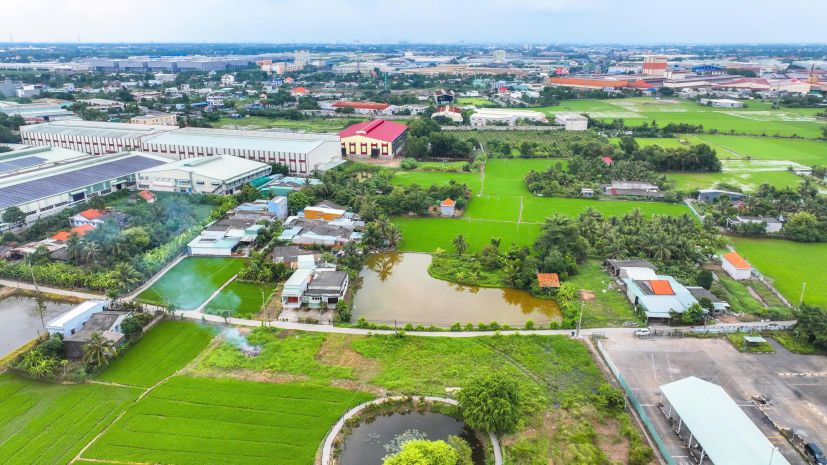 Bán gấp 2 nền trung tâm bến lức 6978481