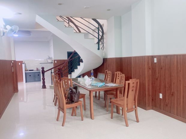 Nhà 2 tầng đúc kiên cố  lô góc thoáng   hiệp bình chánh 6978501