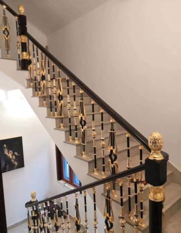 Cho thuê nhà mới, hai mặt tiền, 96m2_ 4t vỉa hè, trần nhân 6978510