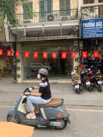 Cho thuê nhà trung tâm khâm thiên  mặt tiền 5m, không bị 6978697