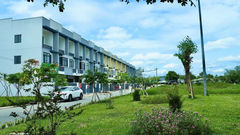 Nhà đẹp  giá tốt  vị trí đắc địa 6978942