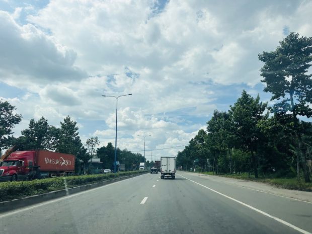 Bán nhà 205m2,shr thổ cư 100, đường ô tô,ngay cổng vào kcn 6979606