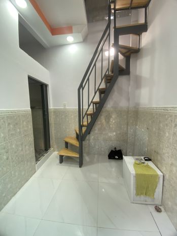 Chỉ 1 tỷ xí  hòa hưng quận 10 5 tầng 3pn 3wc gần mặt tiền 6979658