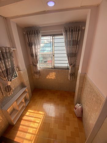 Chỉ 1 tỷ xí  hòa hưng quận 10 5 tầng 3pn 3wc gần mặt tiền 6979659