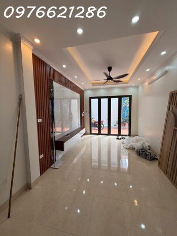 Bán nhà đẹp hiếm có đức giang  32,m²  mt 3,5m  full 6979731