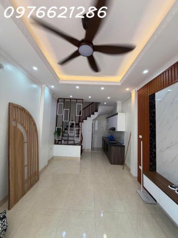 Bán nhà đẹp hiếm có đức giang  32,m²  mt 3,5m  full 6979732