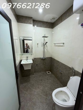 Bán nhà đẹp hiếm có đức giang  32,m²  mt 3,5m  full 6979734