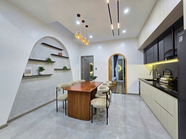 Siêu đẹp, bán nhà nguyễn văn cừ long biên, oto đỗ cổng , 2 6980184