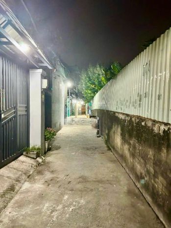 Cg: nhà chính chủ  gần chợ hiệp bình  chỉ 4,3 6987577