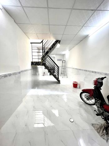 Tân bình  hiệp nhất - hẻm 1 sẹc ,sát mặt tiền, 35m2, 2 6987908