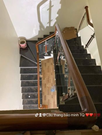 Cho thuê nhà hai cửa đi, mới, hoàng cầu, 100m2x 4t vỉa hè 6990427