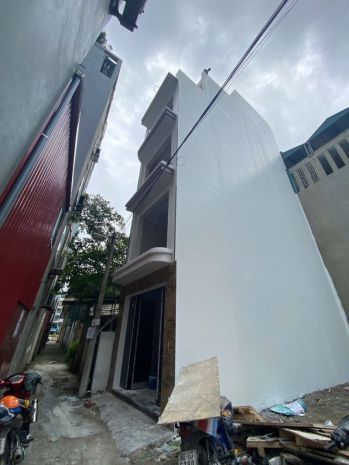 Bán nhà mới 6 tầng  phố trạm, long biên  40m²  mặt tiền 6991138