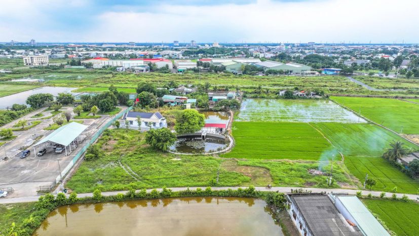 Bán lô đất đẹp ngay trung tâm bến lức  giá cực hợp lý, s 6991903