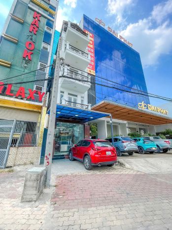 Nhà đẹp  vị trí kim cương trên mặt tiền hà huy giáp  16 6991971