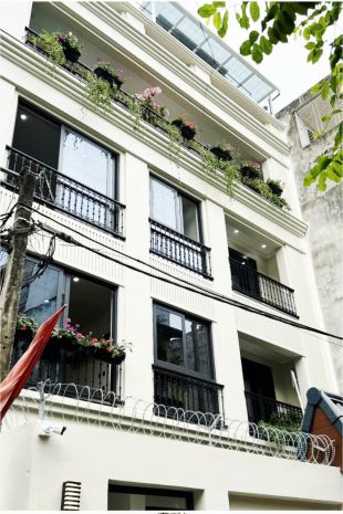 Bt sân vườn siêu đẹp  lô góc 2 mặt ô tô tránh  mt 10m 6992201