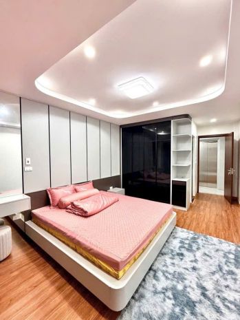 Bán nhà phố tôn đức thắng, 40m2 thang máy xịn, nội thất 6993425