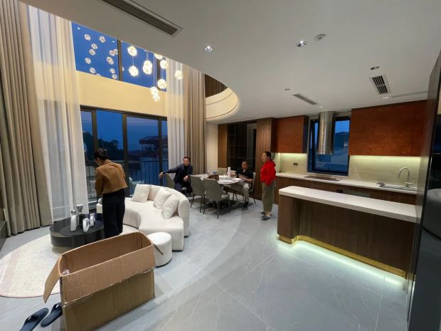 Phố ngọc thụy duplex 50m2, 7 tầng lô góc, gara 2 ô tô, full 6995108