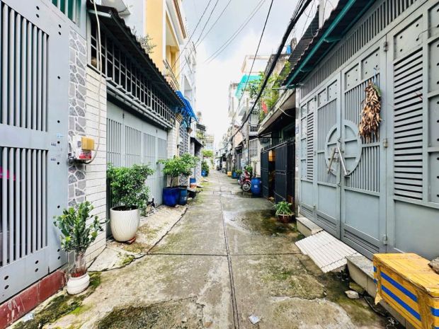 Nhà hẻm xe hơi ngay lê văn quới - ngã tư 4 xã - giáp tân 6995983