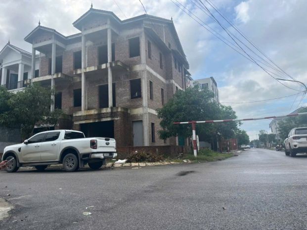 Nhà đẹp - giá tốt- cần bán căn nhà lô góc ở yên hòa, p. 6996225