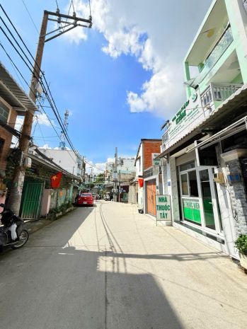 Bán nhà hẻm huỳnh tấn phát, nhà bè 3 tầng 56m2, 4pn, sổ 6996335