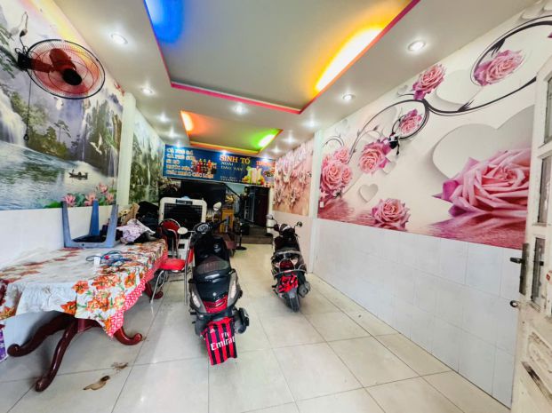 Bán nhà mặt tiền đường đ1  kdc nhị đồng 2, p. dĩ an  xe 6996368