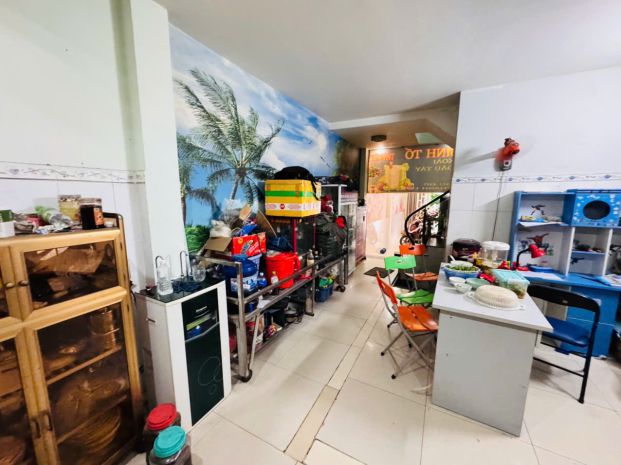 Bán nhà mặt tiền đường đ1  kdc nhị đồng 2, p. dĩ an  xe 6996369