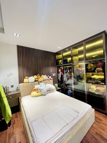 Bán nhà phường 5 , q8 m 5 lầu , 13 pn, 148m2 , ngang 8m , 6997815