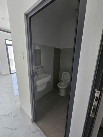 Bán nhà phường 5 , q8 m 5 lầu , 13 pn, 148m2 , ngang 8m , 6997816