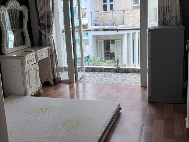 Cho thuê phòng ban công quận 3  full nội thất  chỉ xách 6997896