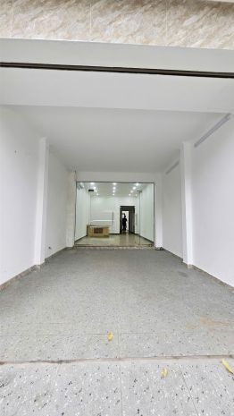 Cho thuê nhà ngõ 110 trung kính, 92m2, xd 5 tầng đẹp, 9pn, 6998196