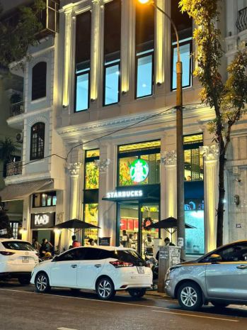 Tòa nhà đẳng cấp mặt phố cổ nguyễn hữu huân,  229m2 9t 6998390