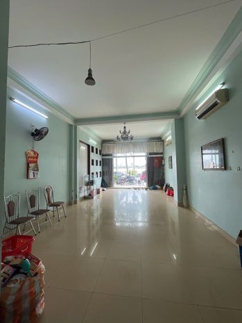 Cho thuê nhà nguyên căn mặt tiền đường trần hưng đạo vị trí 6998471