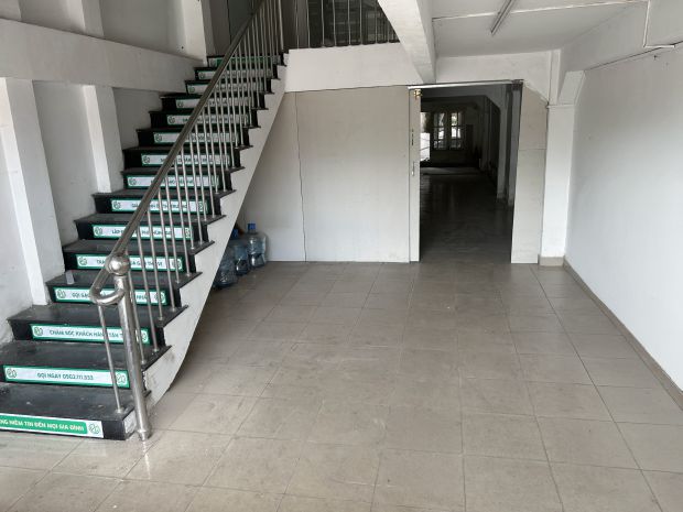 Chủ sỡ hữu cho thuê nhà mặt tiền 176 kinh dương vương  bình 6998668