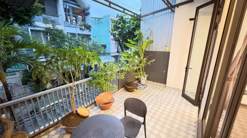 Cần bán nhà mới 3 tầng  vị trí vip nhất phố  kinh doanh 6999187