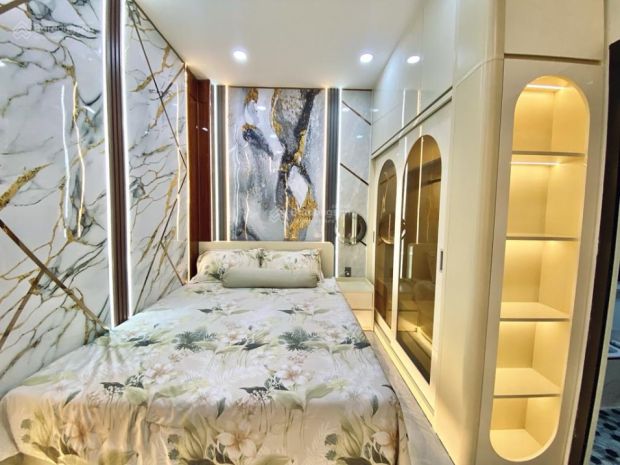 Nhà mới 3 lầu, dt 4x12.5m, đường xe hơi, full nội thất, 6999690