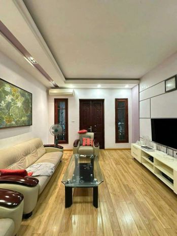 Cho thuê nhà ngõ ô tô nguyễn chí thanh, 65m² x 5 tầng, 5 7002322