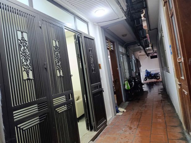 Nhà đẹp long lanh - full nội thất - gần phố - ngay ngã tư 7002526