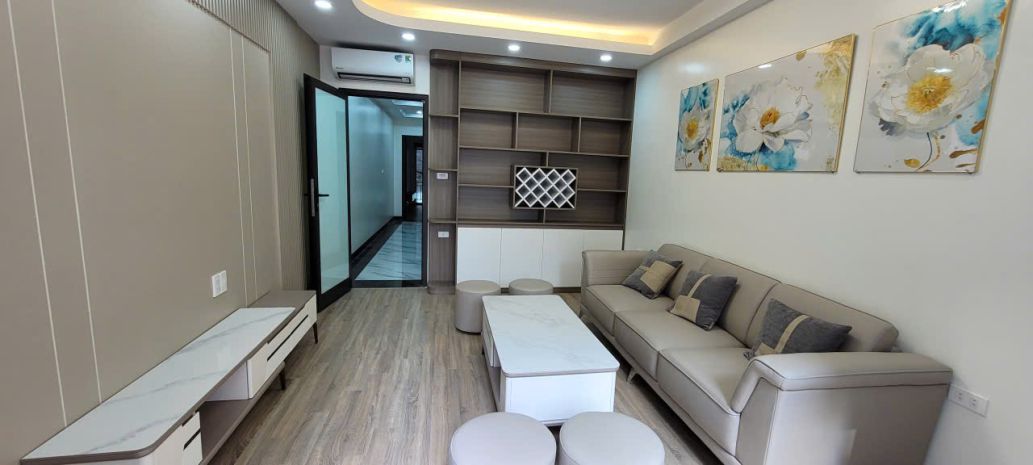 Bán nhà hiếm khu nguyễn sơn  60m²  5 tầng thang máy  6 7002902