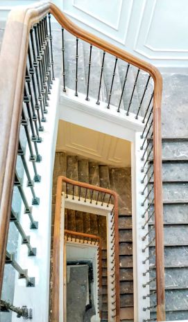 Nhà tôi cần cho thuê nhà mới, lô góc, 99m2_ 5t vỉa hè, đội 7003029