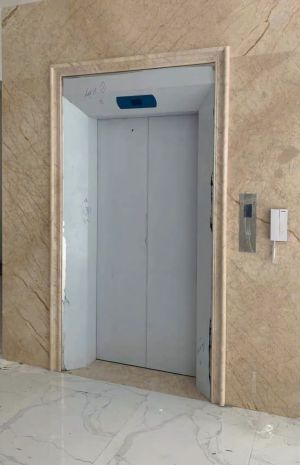 Cho thuê nhà mới, lô góc , thang máy,vỉa hè, 96m2- 4t, chùa 7003030